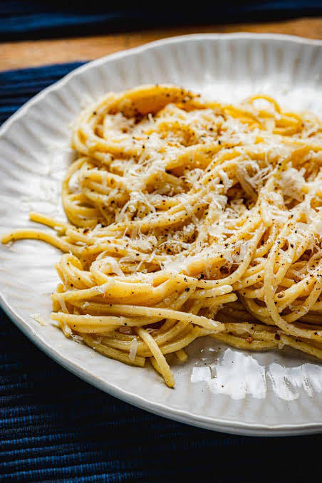 Cacio E Pepe - Italian Pasta - by NOIDS